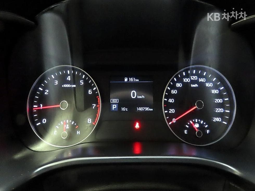 Kia All New K31.6 Gasoline Prestige - 6