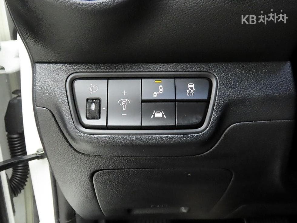 Kia All New K31.6 Gasoline Prestige - 12