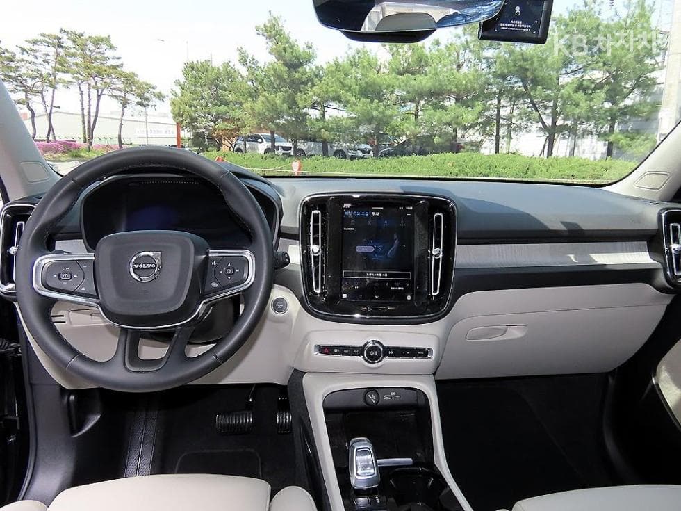 Volvo XC40B4 AWD Ultimate Bright - 7