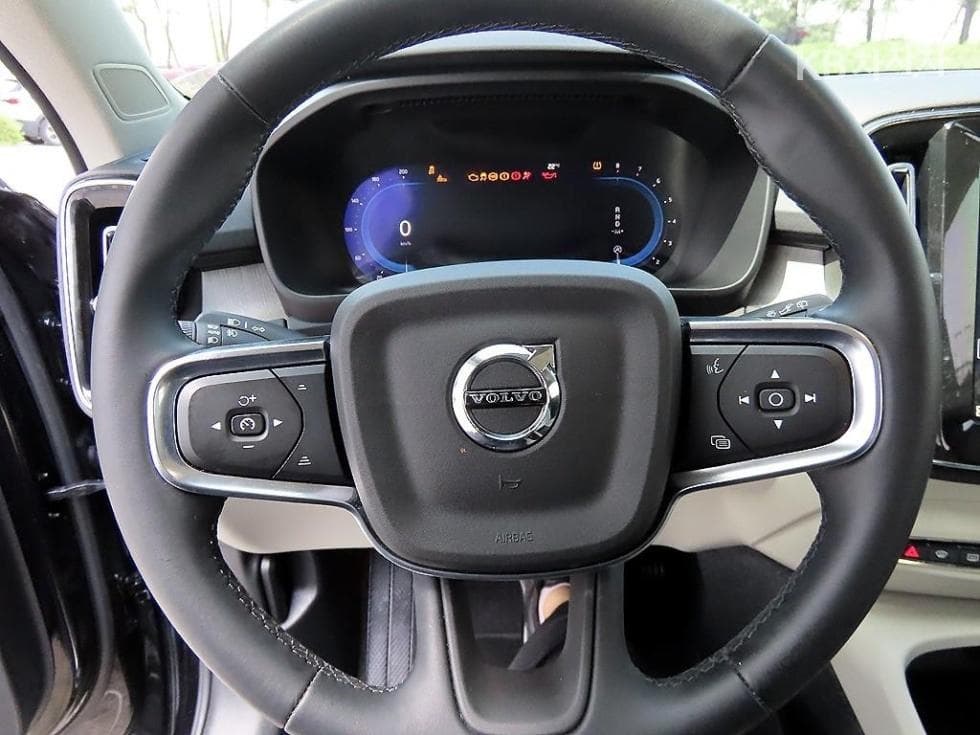 Volvo XC40B4 AWD Ultimate Bright - 8