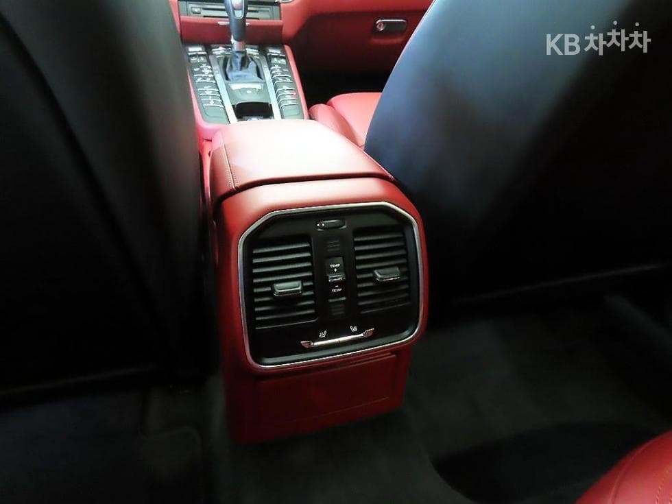 Porsche 마칸3.0 GTS - 15