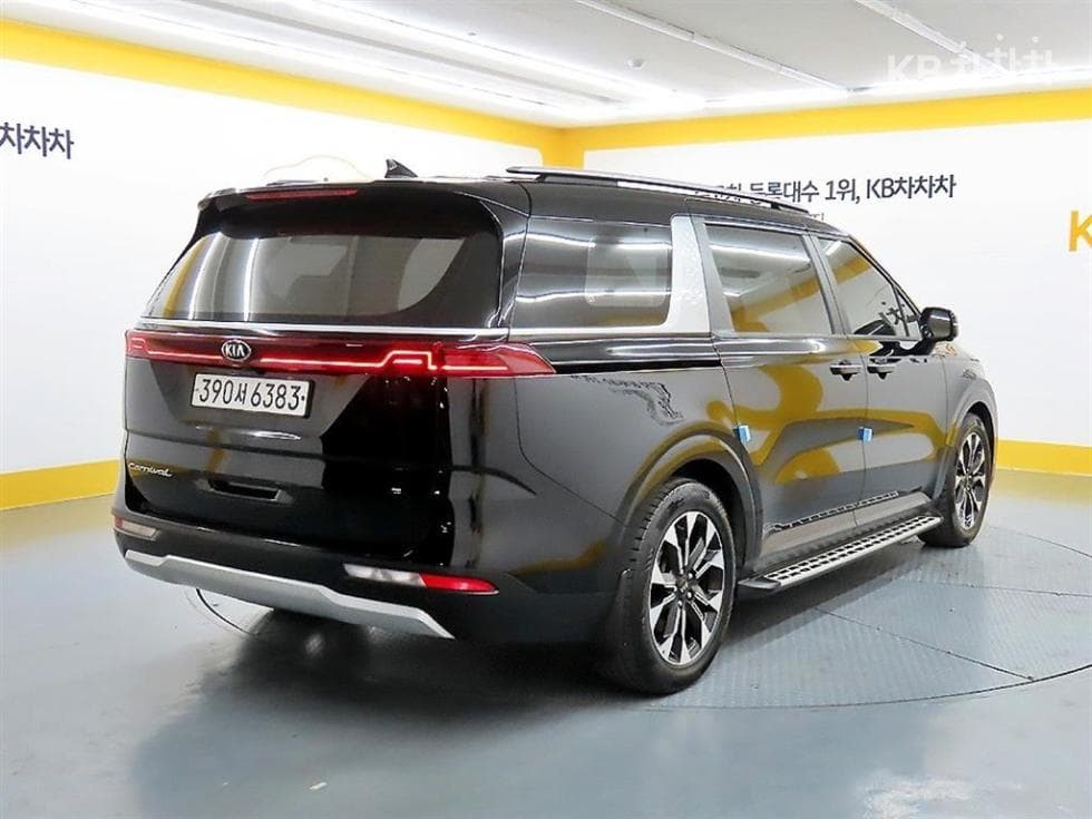 Kia Carnival 4th generationD2.2 9-seater Prestige - 4