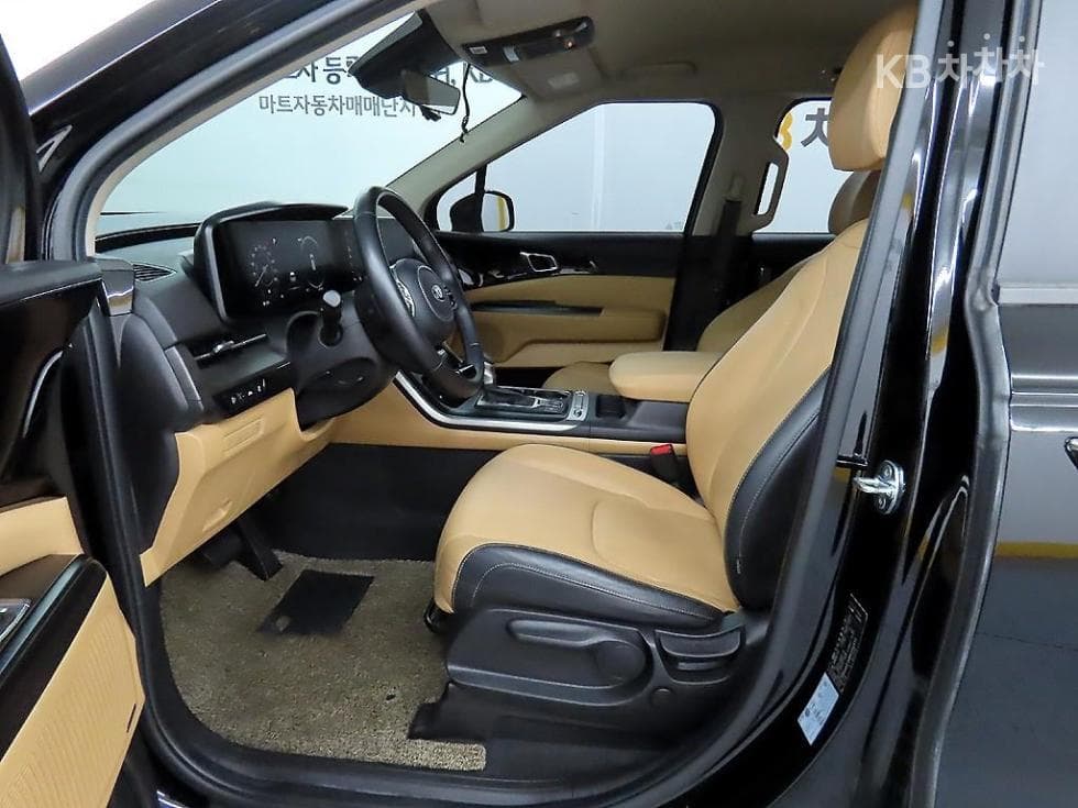 Kia Carnival 4th generationD2.2 9-seater Prestige - 5