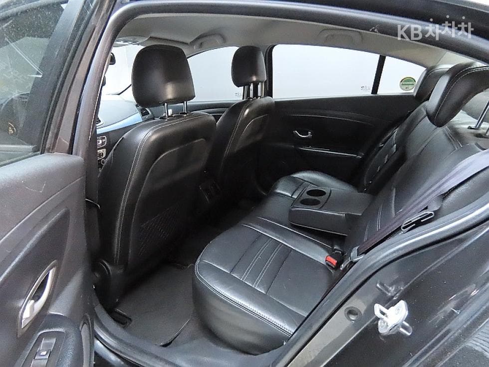 Renault Korea SM3 Z.E.RE - 11