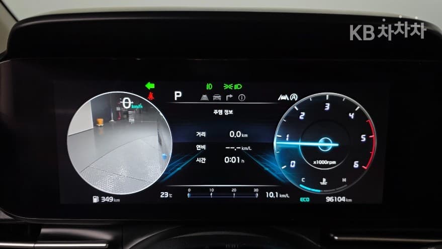 Kia Carnival 4th generationD2.2 9-seater Signature - 8