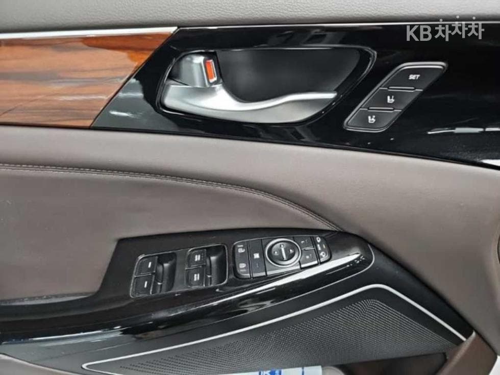 Kia All New K72.4 GDi Limited 에디션 - 15