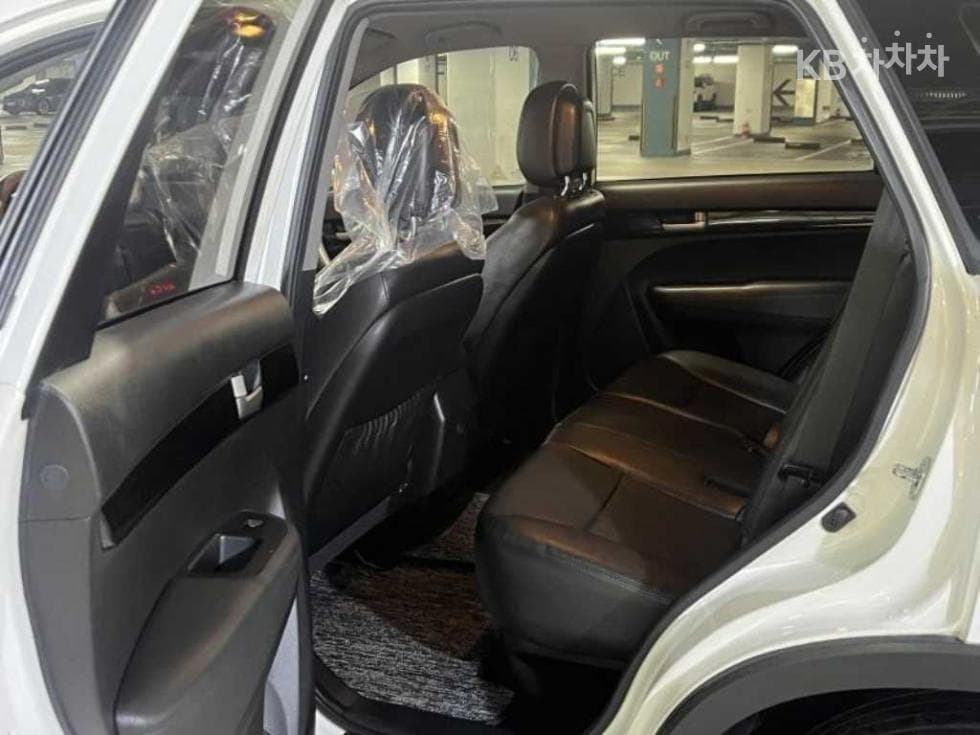 Kia SorentoRDiesel 2.0 2WD TLX High-end Type - 9
