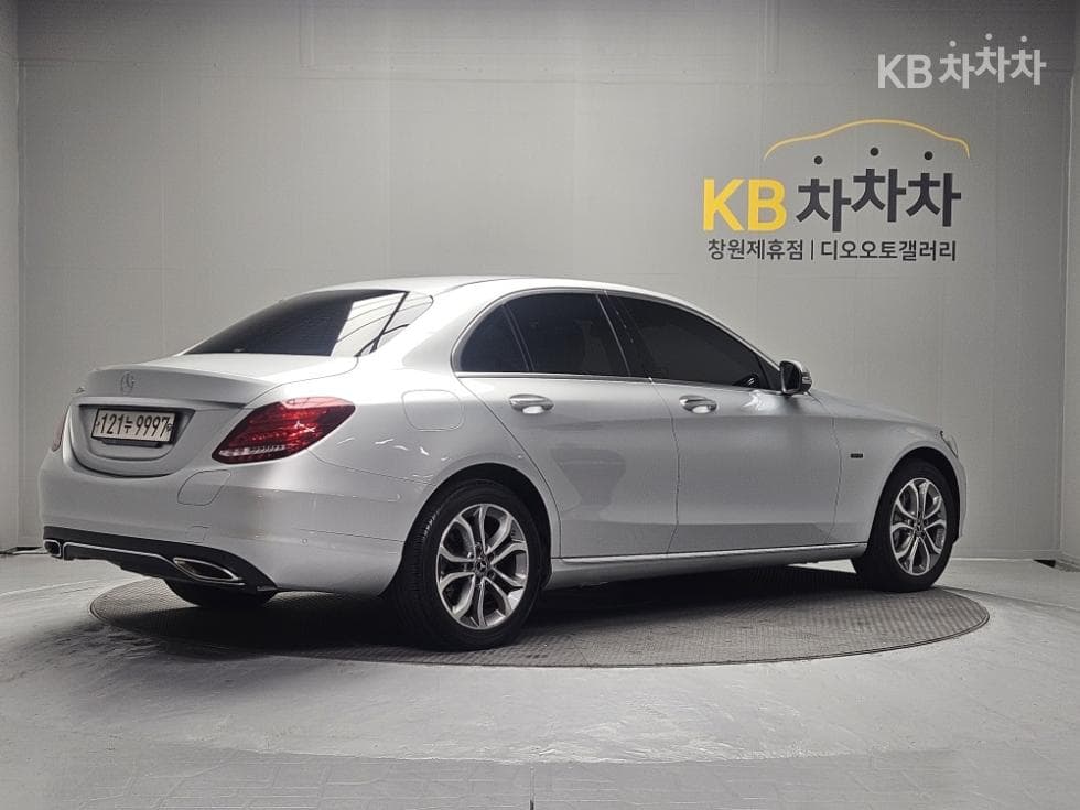 Mercedes-Benz The New (facelift) C-ClassC350e Standard - 5