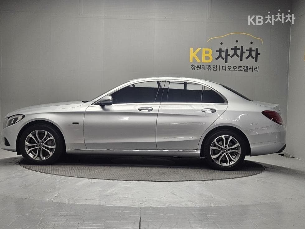 Mercedes-Benz The New (facelift) C-ClassC350e Standard - 7