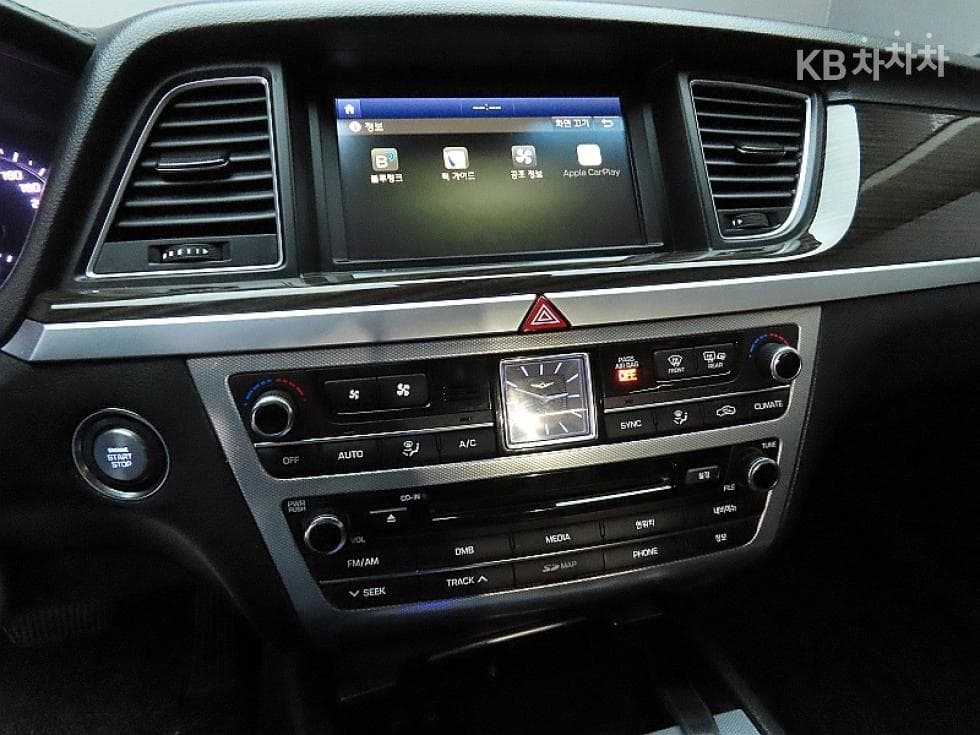 Genesis G803.3 GDI AWD Luxury - 16