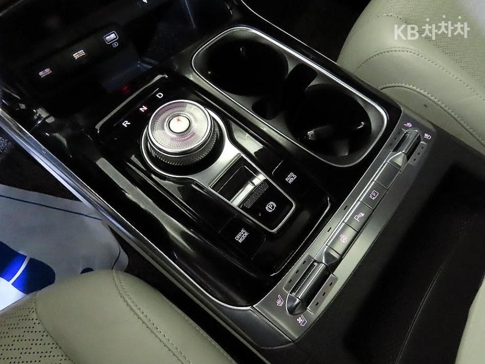Kia Carnival 4th generationG3.5 GDI 7-seater (Limousine) Signature - 12