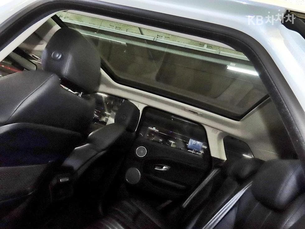 Land Rover Range Rover Evoque5-door 2.0 TD4 SE - 16