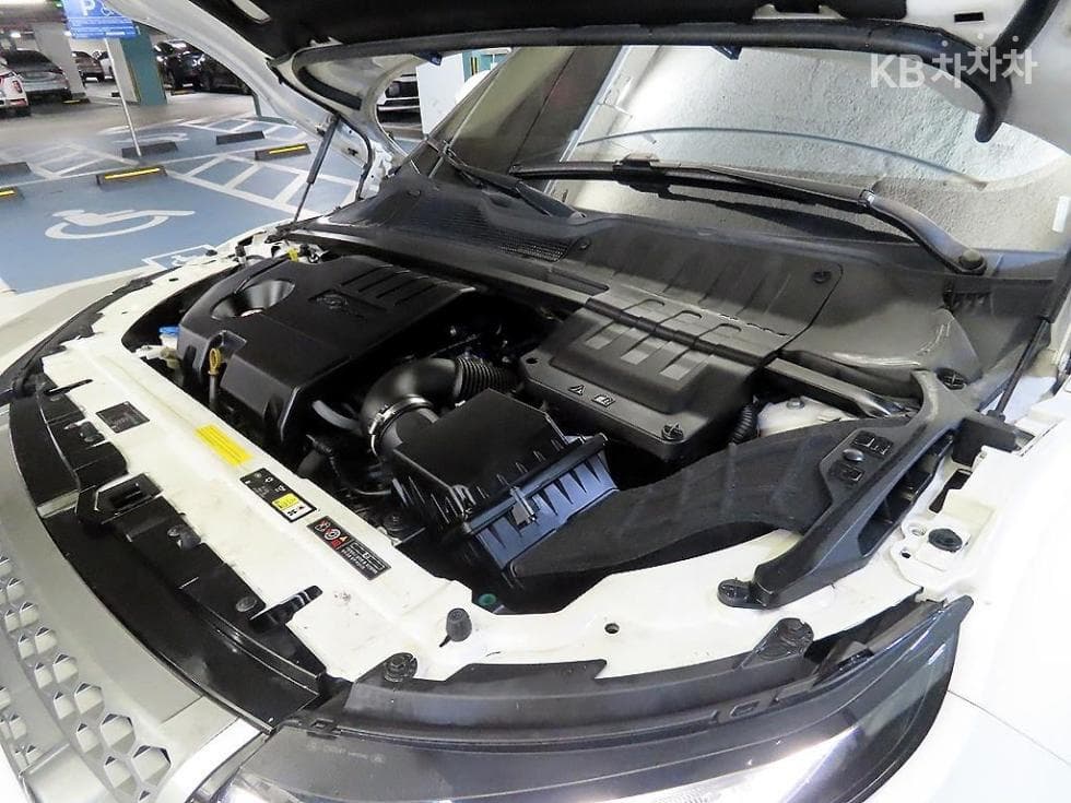 Land Rover Range Rover Evoque5-door 2.0 TD4 SE - 19