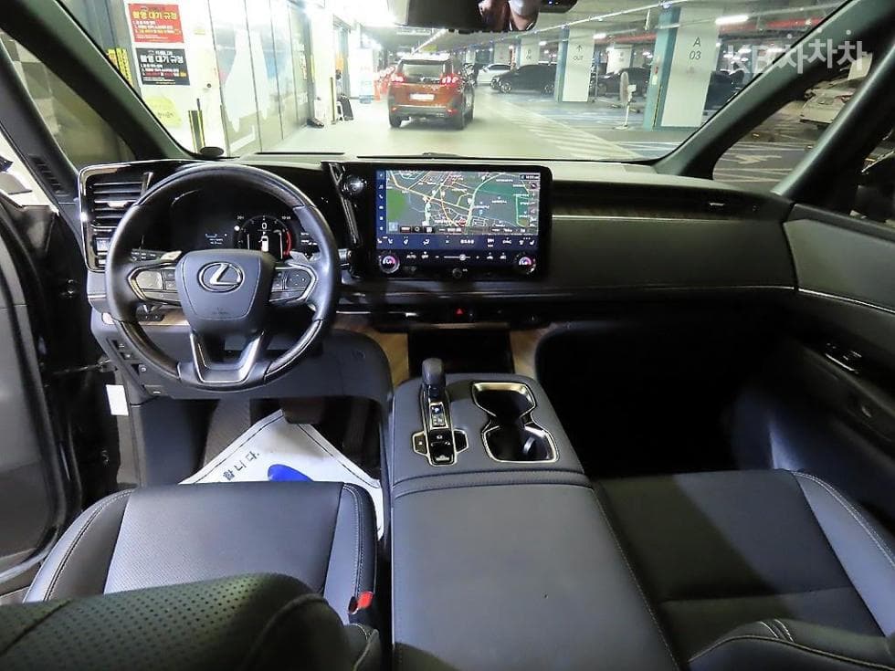 Lexus LM Second generation500h 이그제큐티브 - 10