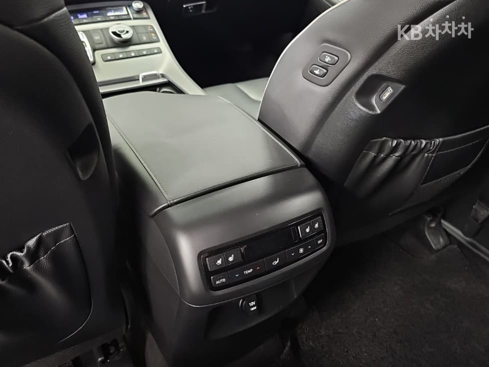 Hyundai Palisade2.2 Diesel 7-seater (Limousine) Prestige - 13