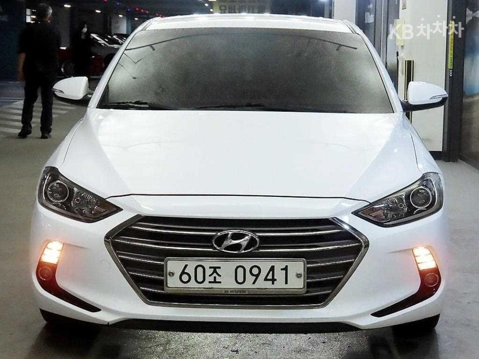 Hyundai Avante (Elantra)AD1.6 GDi Modern - 2