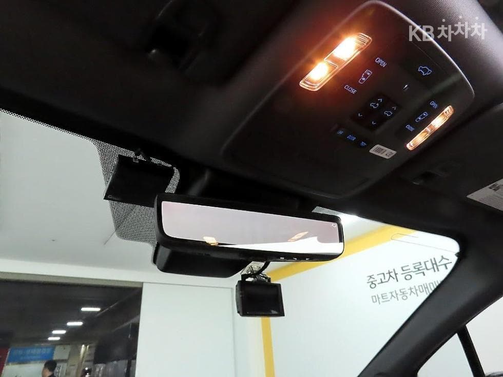 Toyota Sienna2.5L hybrid AWD - 16