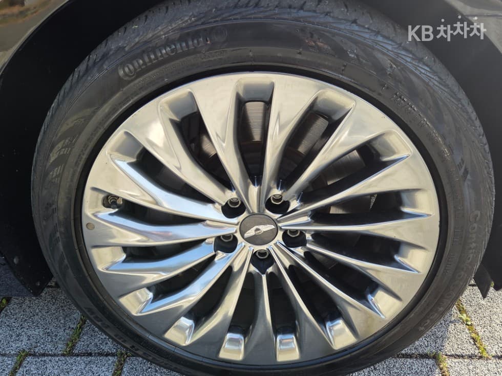 Genesis EQ9005.0 GDI AWD Prestige Limousine - 9