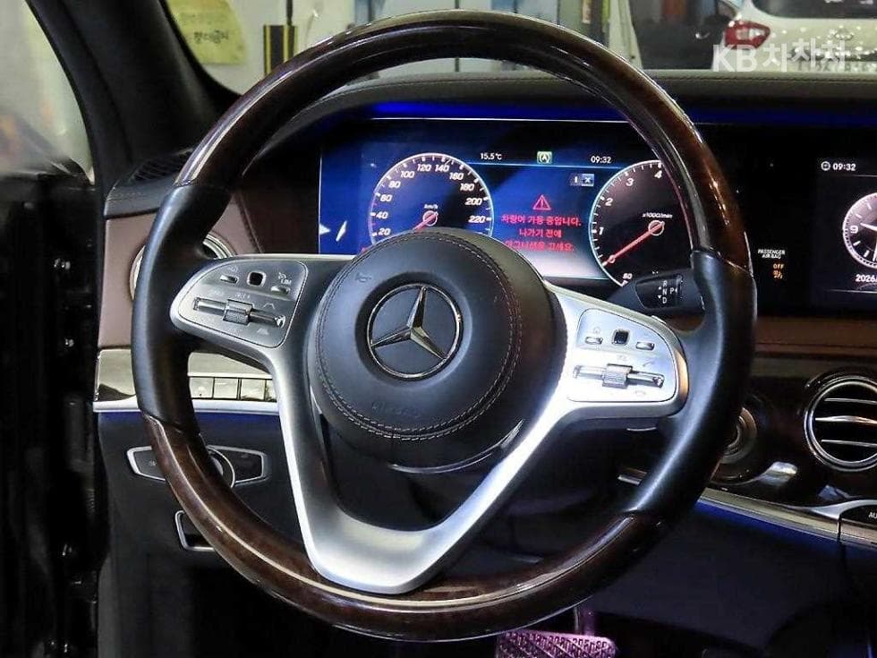 Mercedes-Benz New S-ClassS560L 4MATIC - 8