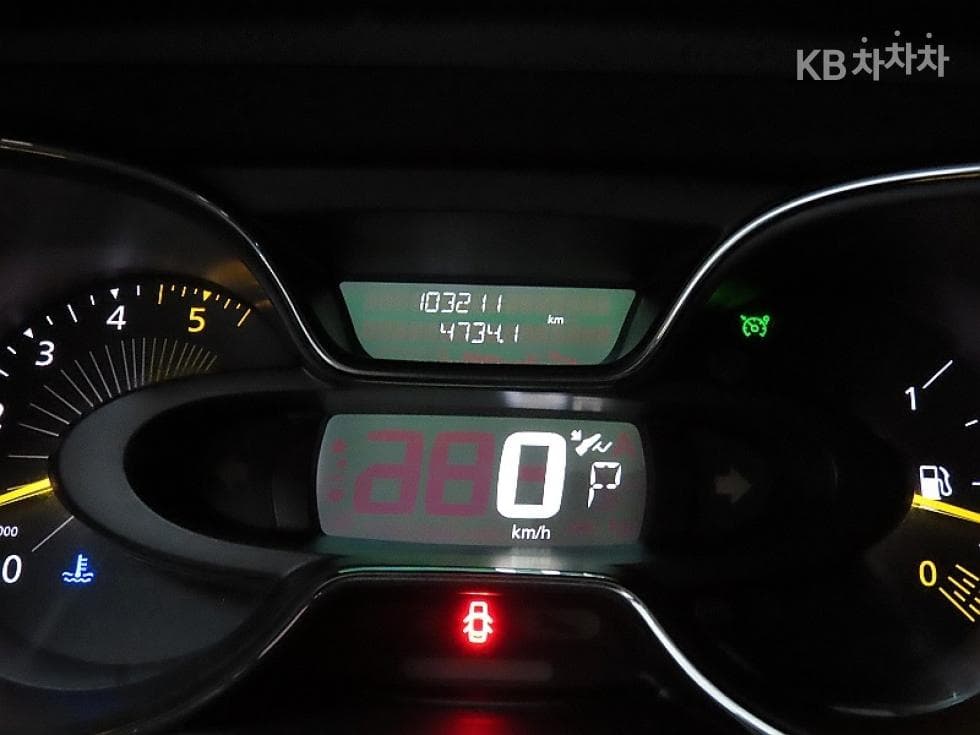 Renault Korea QM3RE - 8