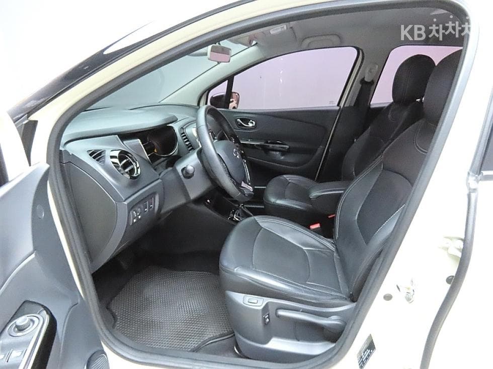 Renault Korea QM3RE - 10