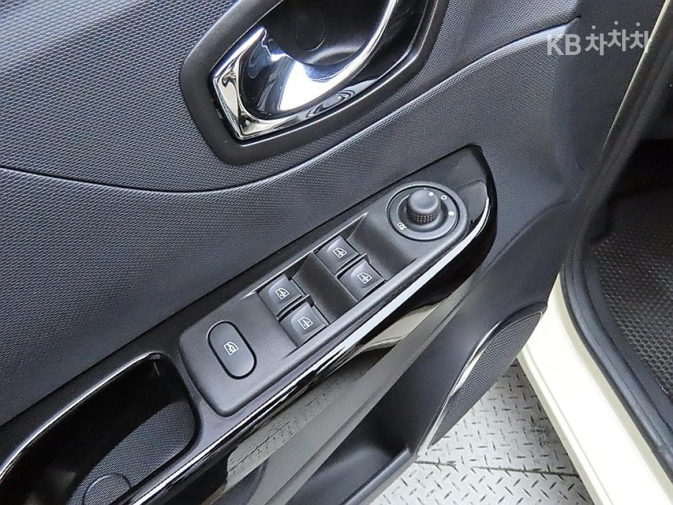 Renault Korea QM3RE - 13