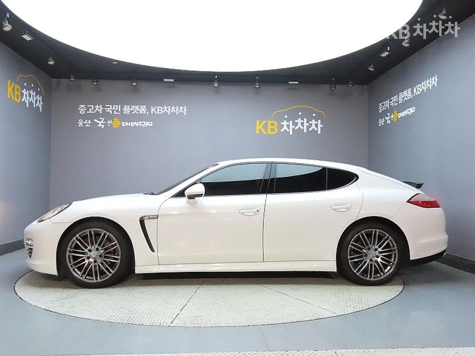 Porsche 파나메라3.6 AWD 970 - 5