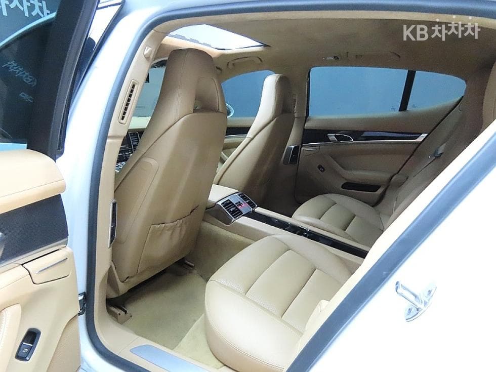 Porsche 파나메라3.6 AWD 970 - 11