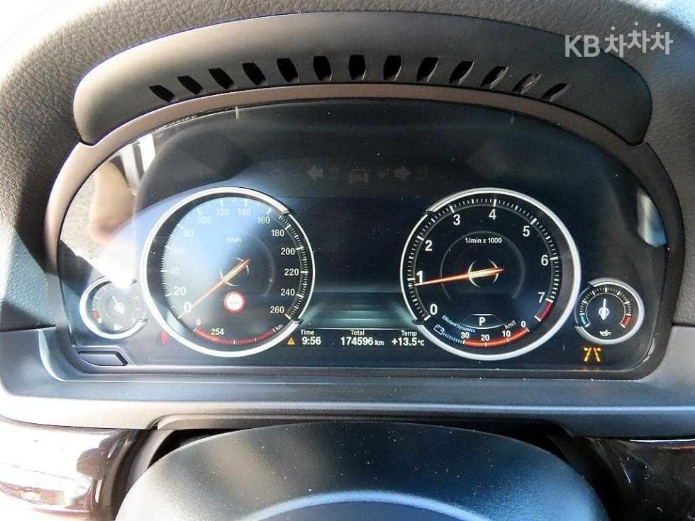BMW New5 Series528i M Air로 Dynamic F10 - 9