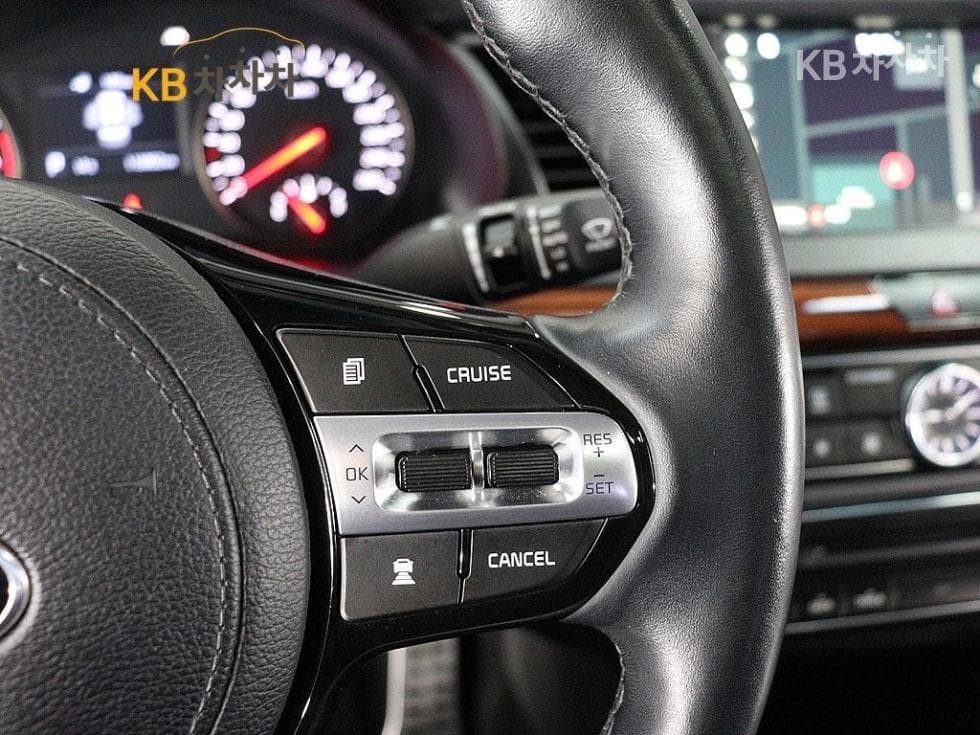 Kia All New K72.4 GDI Prestige - 8