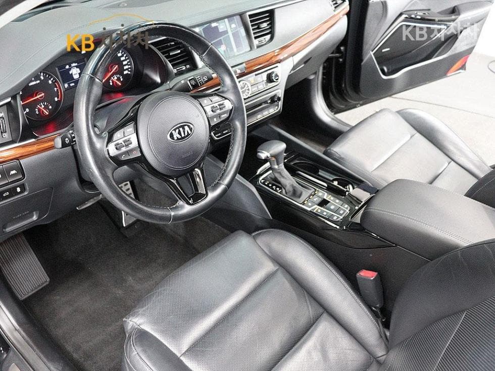 Kia All New K72.4 GDI Prestige - 15