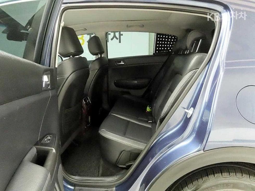 Kia Sportage 4th generationDiesel 1.7 2WD Noblesse - 14