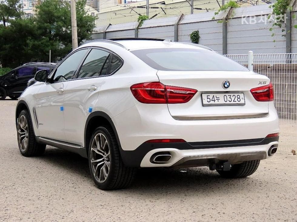BMW X6(F16)xDrive 40d Standard - 3