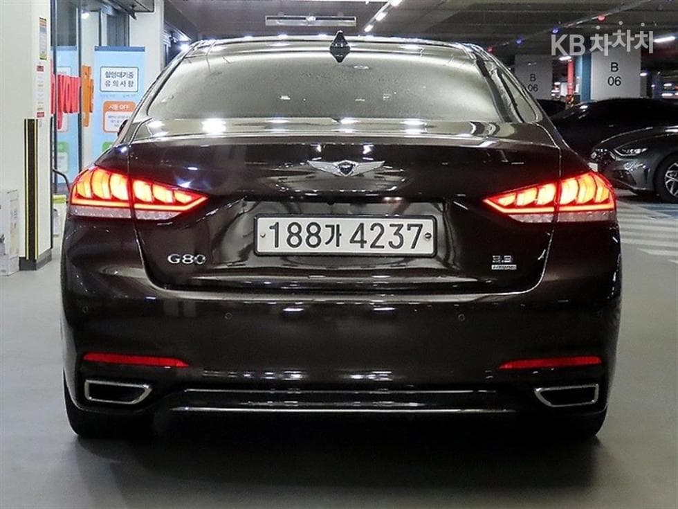 Genesis G803.3 GDI AWD Prestige - 5