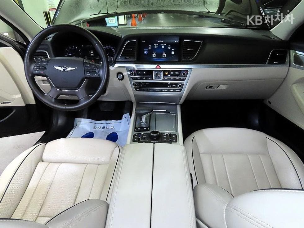 Genesis G803.3 GDI AWD Prestige - 2