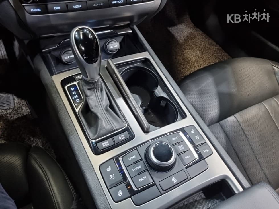 Хюндай ДженезисDHG330 Premium AWD - 12