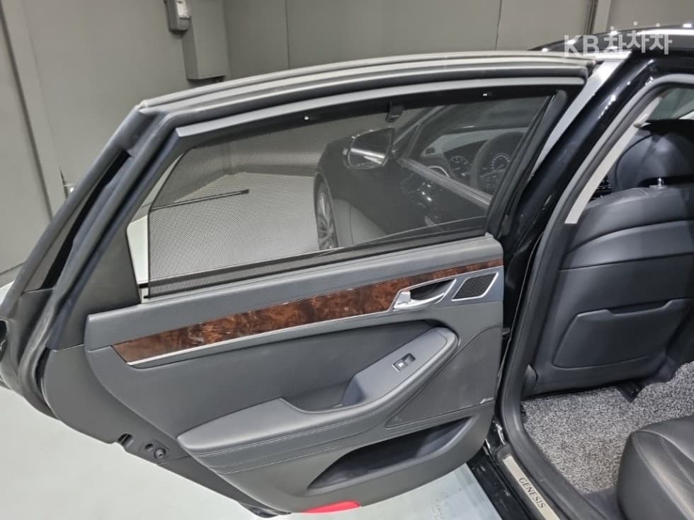 Хюндай ДженезисDHG330 Premium AWD - 22