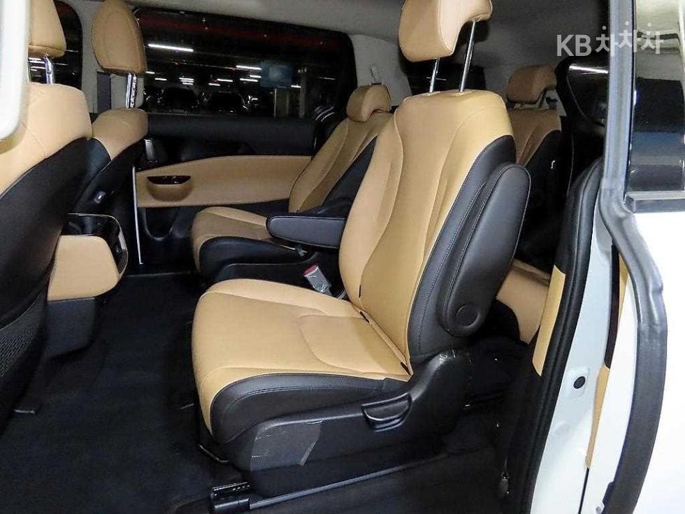 Киа Канивал 4-то поколениеD2.2 9-местен Noblesse - 7