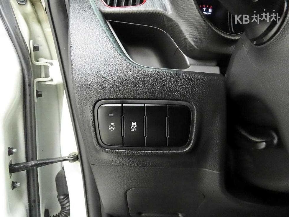Kia Ray (van)1.0 Gasoline Turbo Prestige - 12