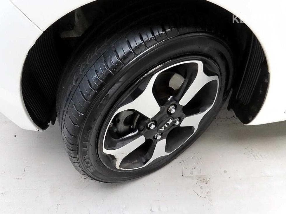 Kia Ray (van)1.0 Gasoline Turbo Prestige - 19