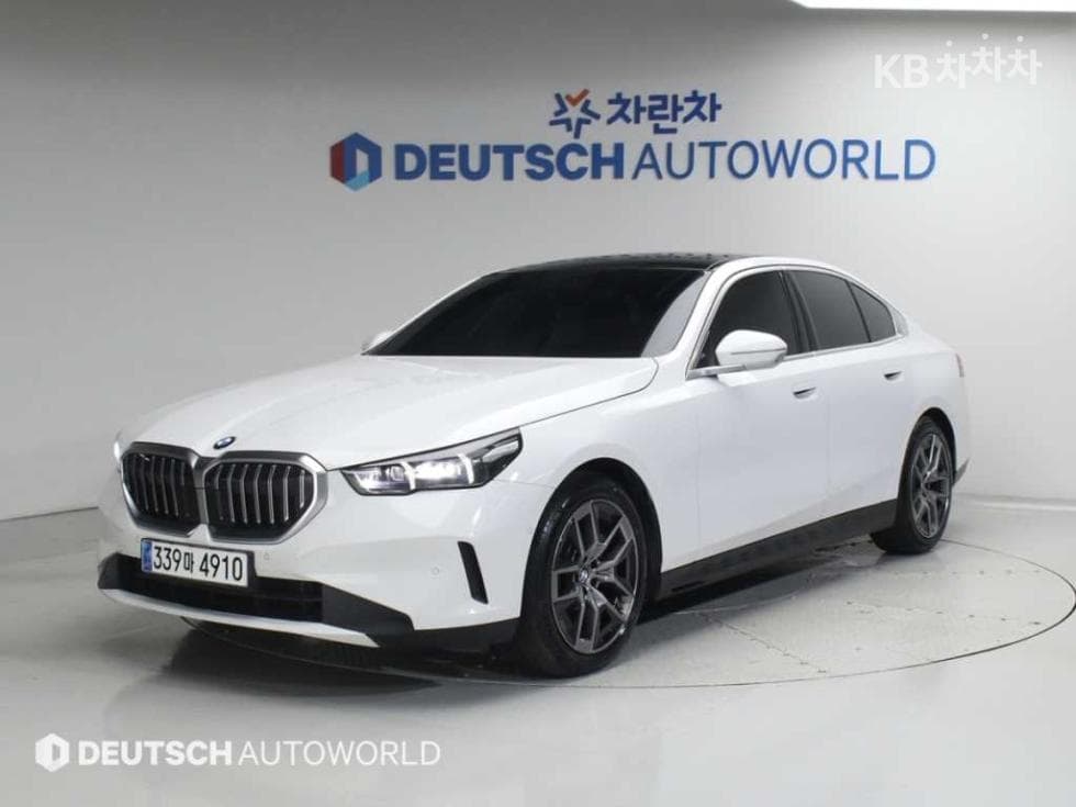 BMW Нов5 Серия(G60) 520i Стандартен - Image 1