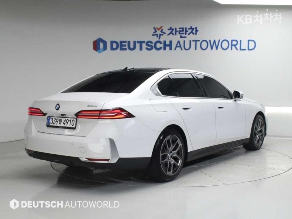 BMW New5 Series(G60)520i Standard - 2