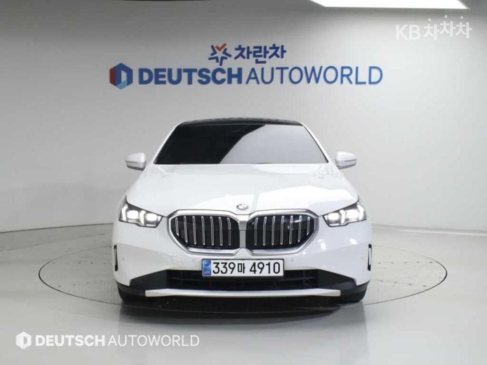 BMW New5 Series(G60)520i Standard - 3