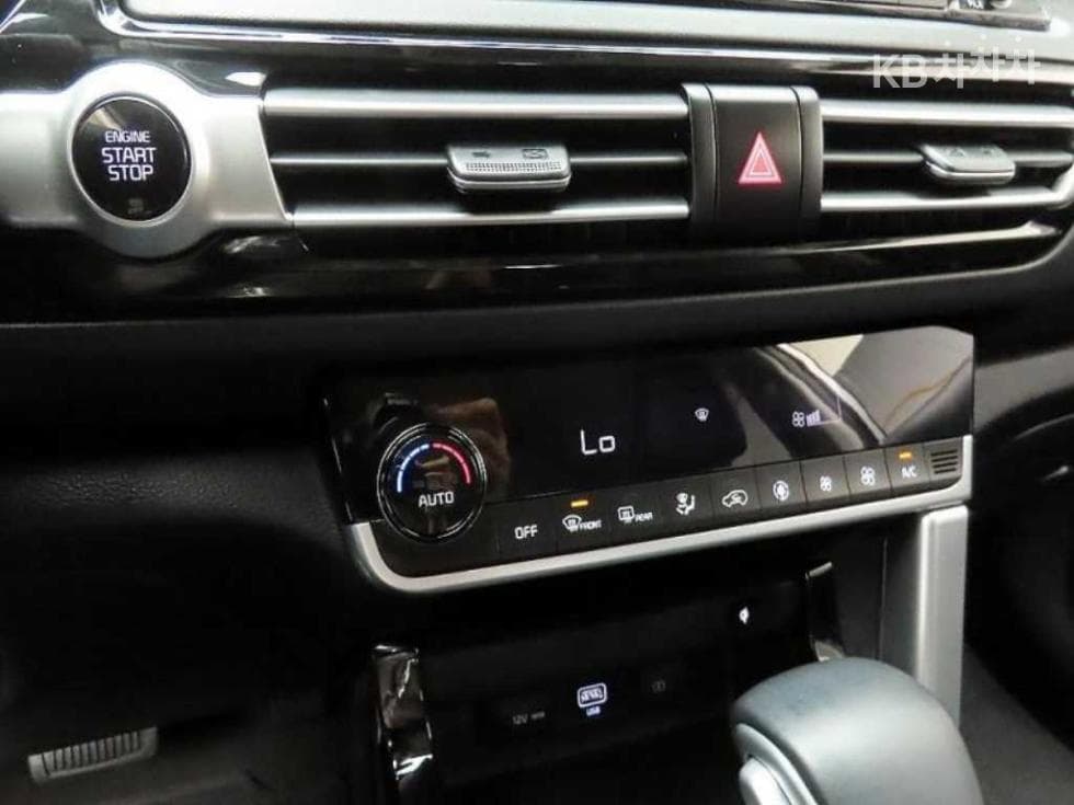 Kia Seltos1.6 Gasoline Turbo 2WD Signature - 16