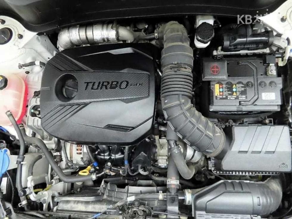 Kia Seltos1.6 Gasoline Turbo 2WD Signature - 20