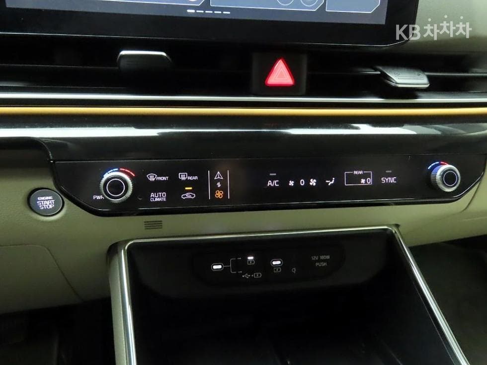 Kia The New (facelift) Carnival 4th generationD2.2 7-seater (Limousine) Signature - 9