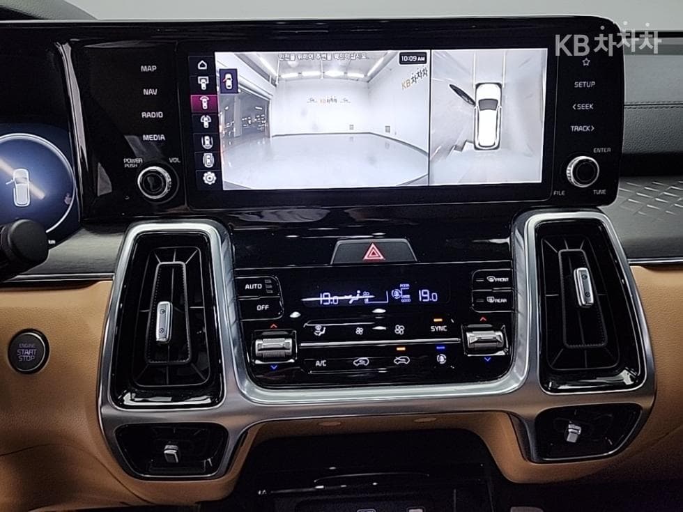 Киа The New (фейслифт) Sorento MQ42.2 Дизел 2WD Noblesse - 10