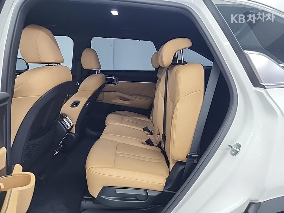 Киа The New (фейслифт) Sorento MQ42.2 Дизел 2WD Noblesse - 12
