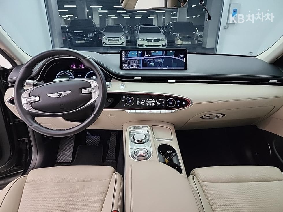 Genesis GV70Gasoline 2.5T AWD - 7
