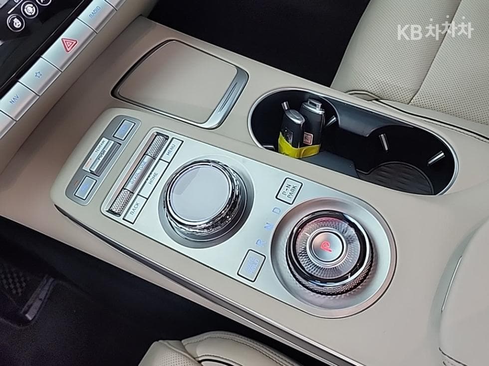 Genesis GV70Gasoline 2.5T AWD - 8